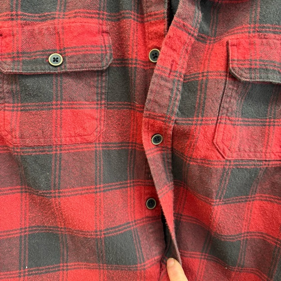 Red & Black Plaid Flannel Shirt - Picture 4 of 8